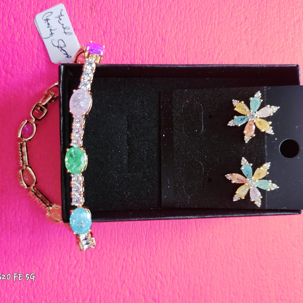 Pretty Bird Gold Plated Candy Stone Multicolor Bracelet and Earring Set